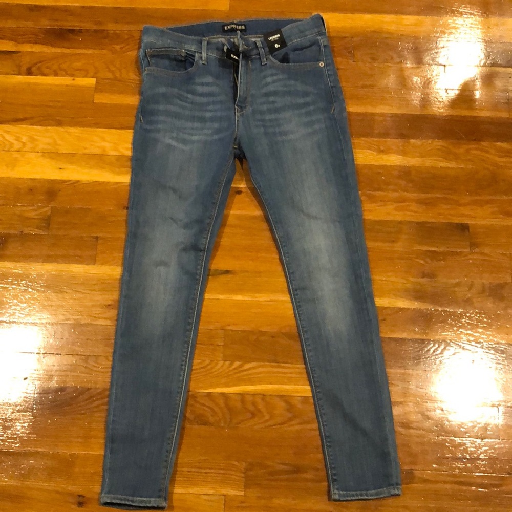 Brand new express legging mid rise jeans!